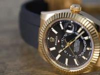 劳力士表蒙有划痕解决办法