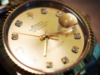 劳力士表蒙有划痕处理技巧